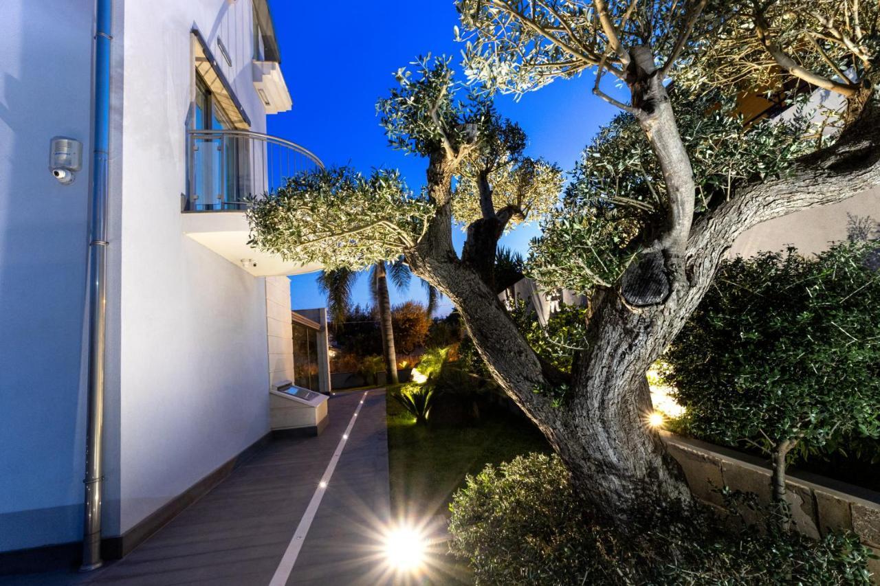 Zaffiro Lavico Rooms Etna Nature Sea Acireale Eksteriør bilde
