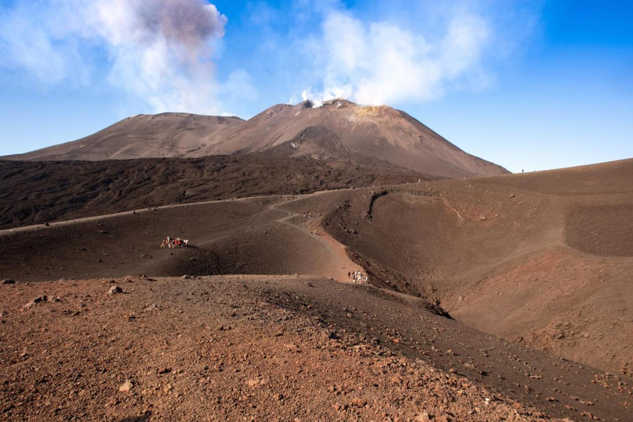 Zaffiro Lavico Rooms Etna Nature Sea Acireale Eksteriør bilde